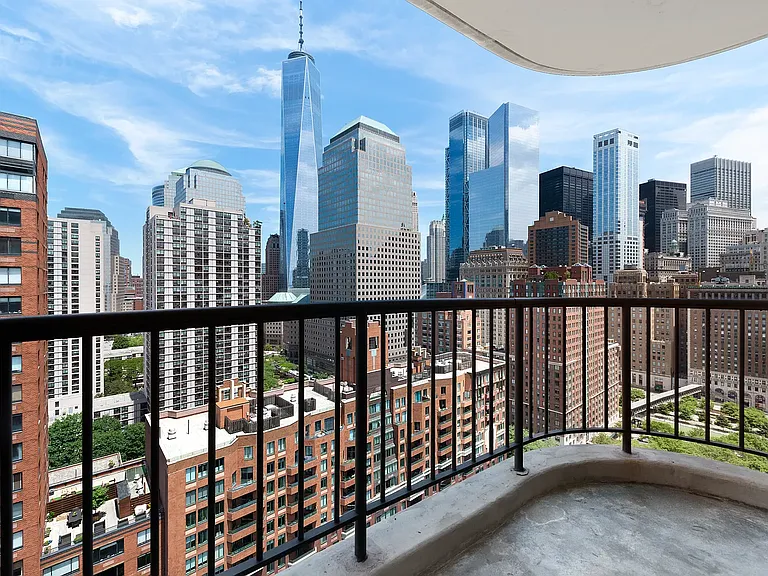 380 Rector Pl #20C — Photo 4