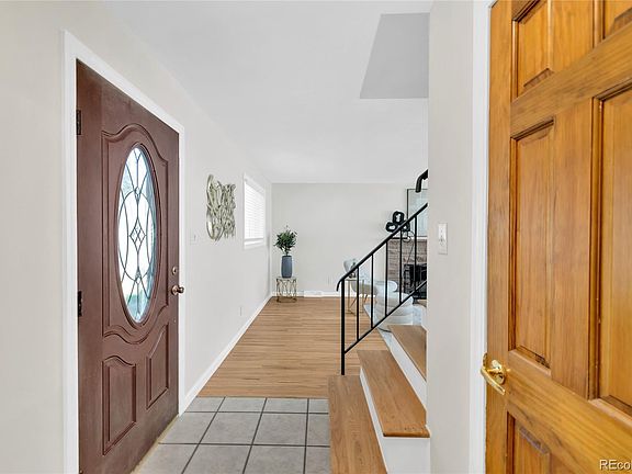 3rd image of 5982 Taft Street