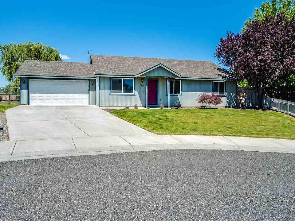 1st image of 2913 Bluet Dr