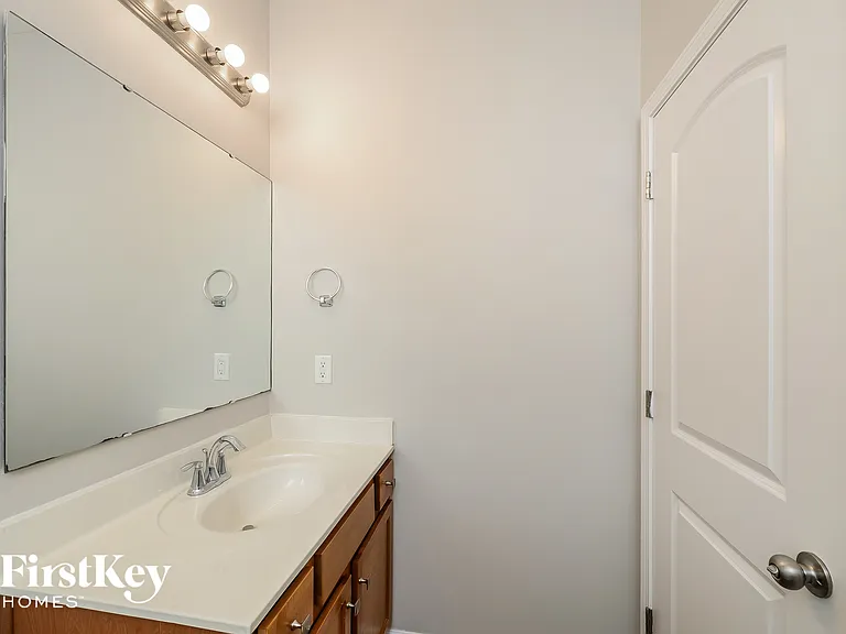 6904 Lowline Dr — Photo 12