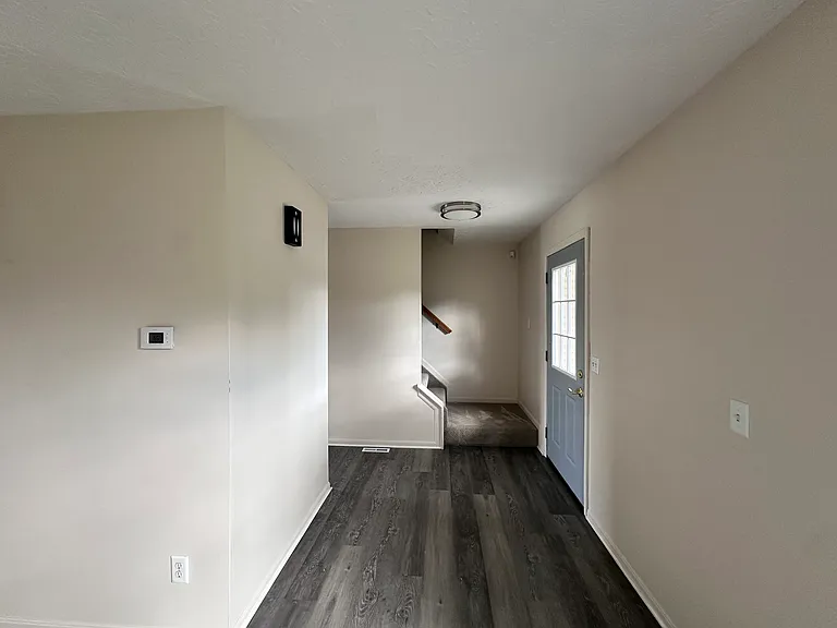 7016 Wembley Ct — Photo 4