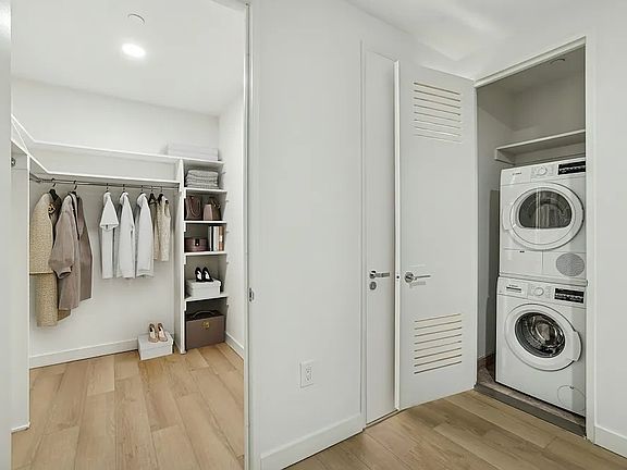 3rd image of 20 Broad St APT 206