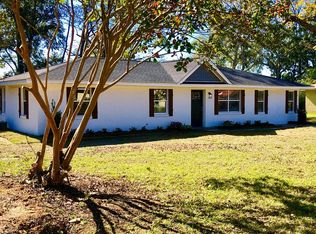 693 Willow Rd, Slocomb, AL 36375