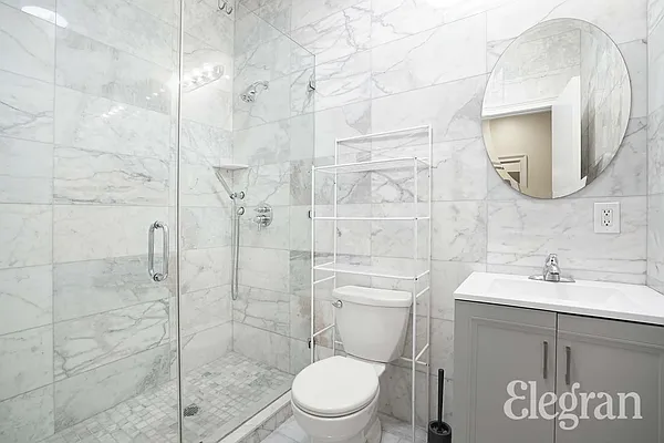 Rented by (Legacy) Elegran | media 30