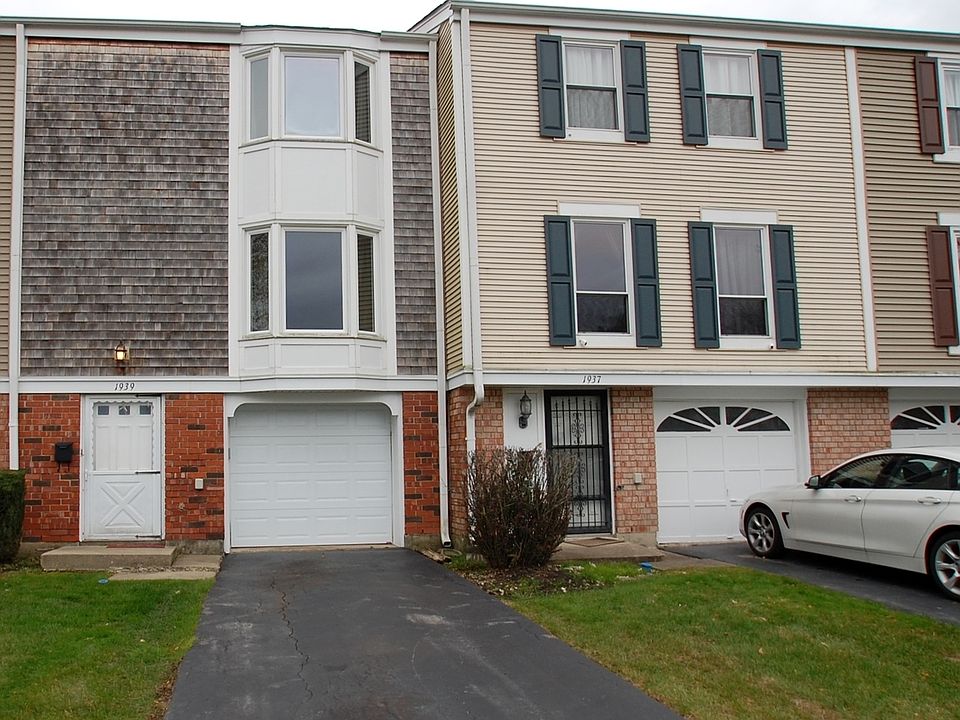 1st image of 1939 Governors Ln