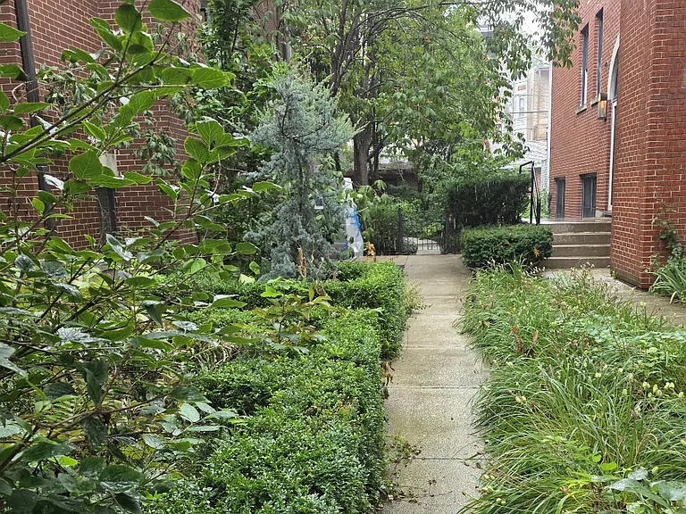 Walkway from gate