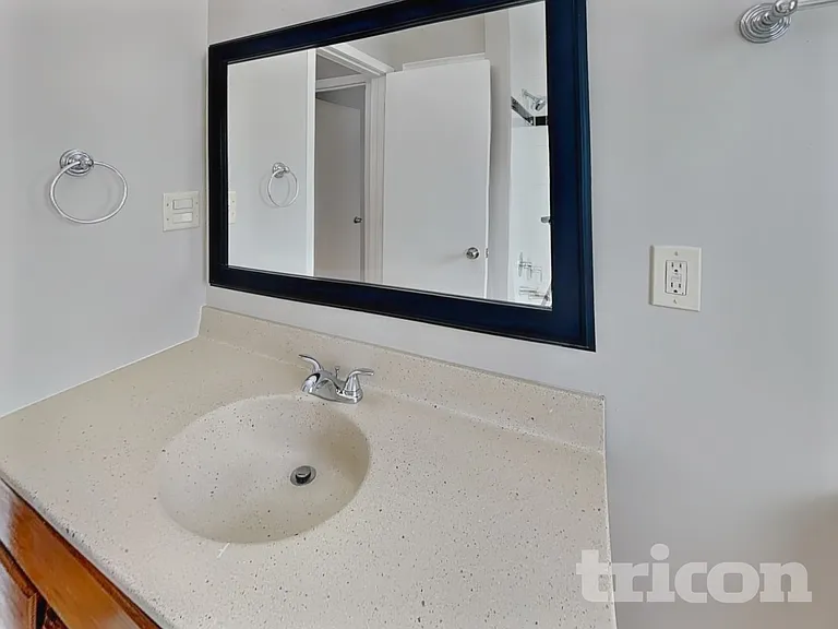 4010 Monroe St NE — Photo 13
