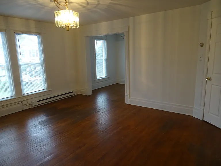 435B Winchester Ave — Photo 13