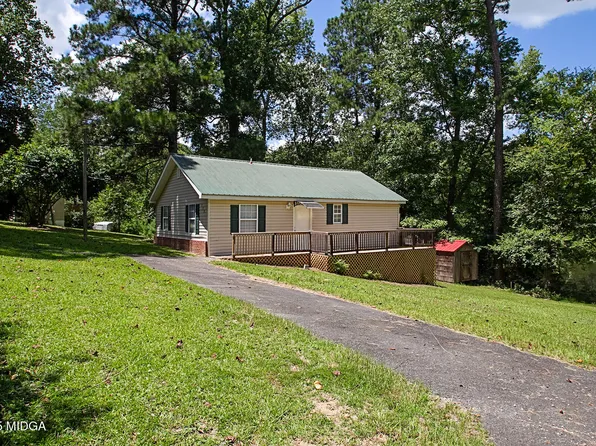 125 Twin Lakes Rd SE, Milledgeville, GA 31061