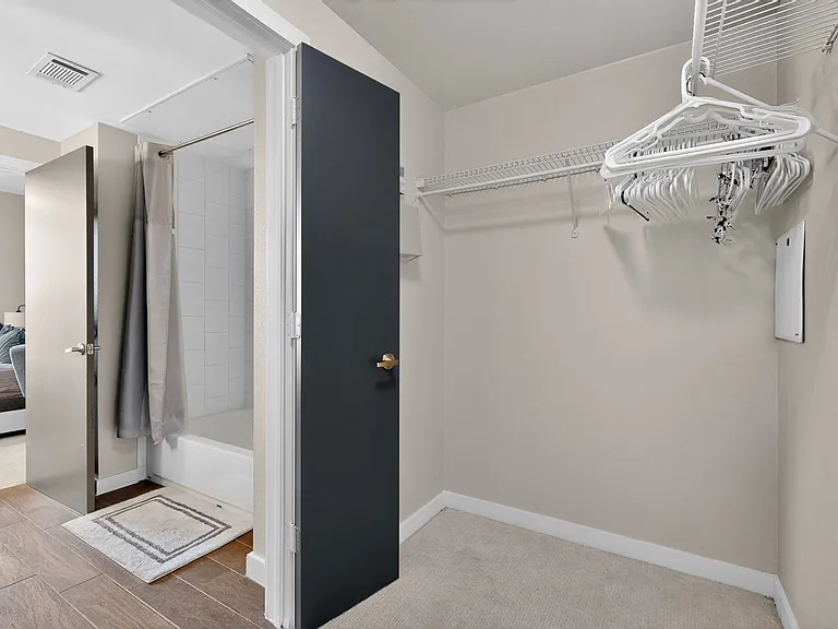 5609 Smu Blvd #306 — Photo 30
