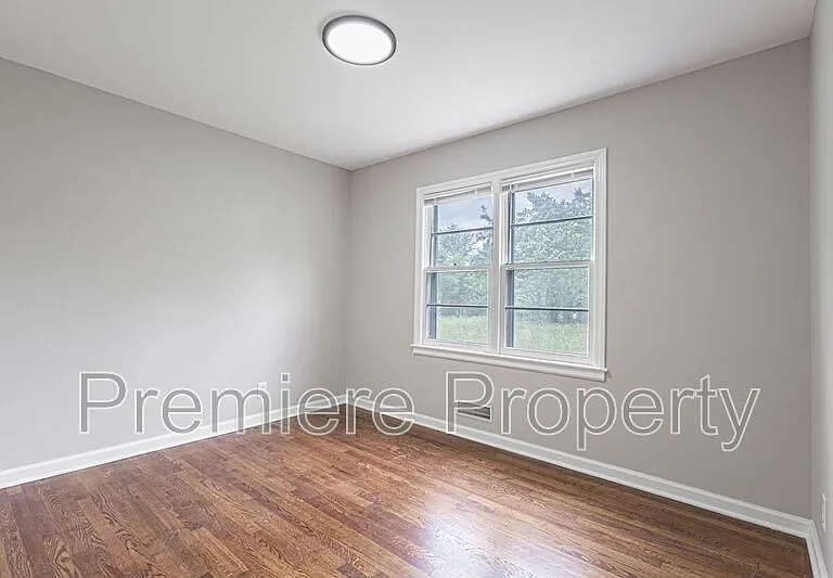 5504 E 101st St — Photo 7