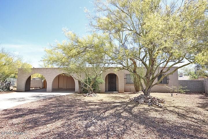 1st image of 2560 W Calle Puebla