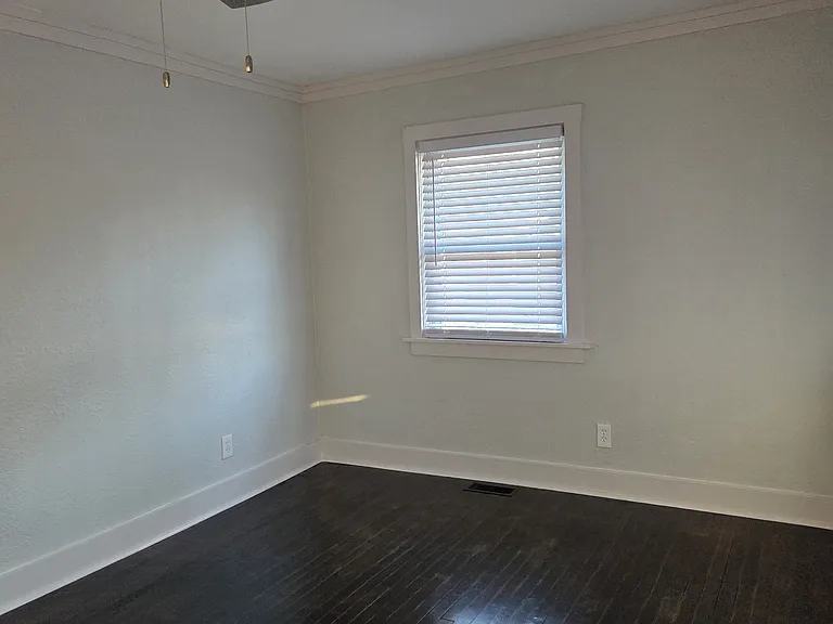 8546 Kessler St — Photo 3