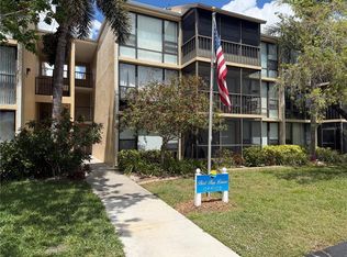 618 Bird Bay Dr S APT 110, Venice, FL 34285