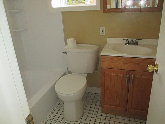 4th image of 93 E Centre St #1