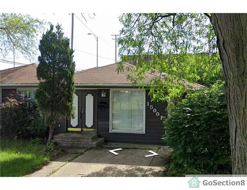 15001 Meadow Ln photo 1