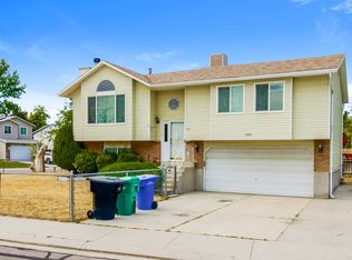 4888 Ticklegrass Rd, West Jordan, UT 84081