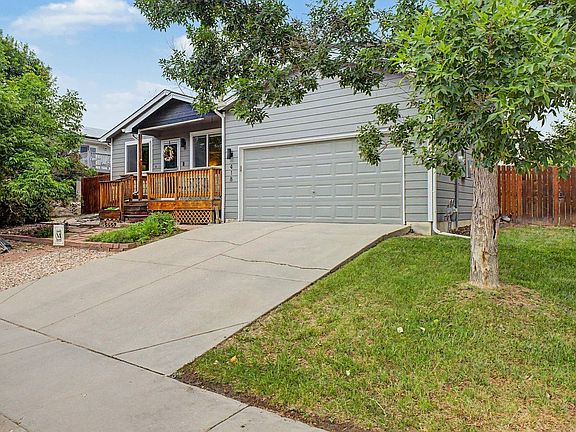 2nd image of 418 Lakeview Dr