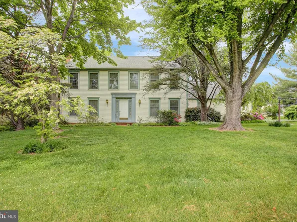 12275 Knollwood Cir, Waynesboro, PA 17268