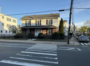198 Washington St #1, Somerville, MA 02143