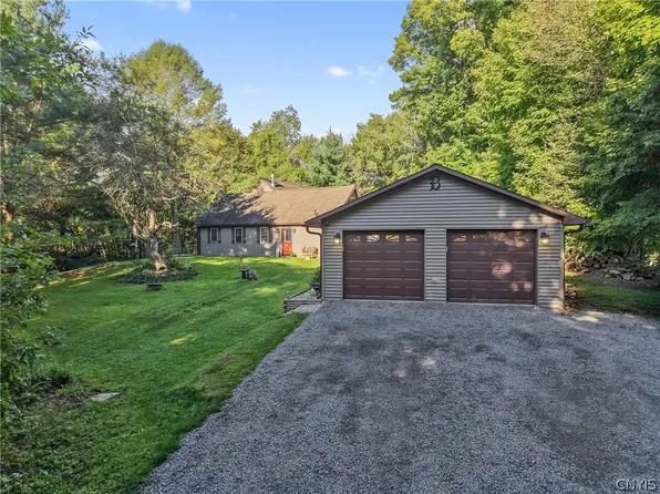191 Nine Mile Point Rd, Oswego, NY 13126
