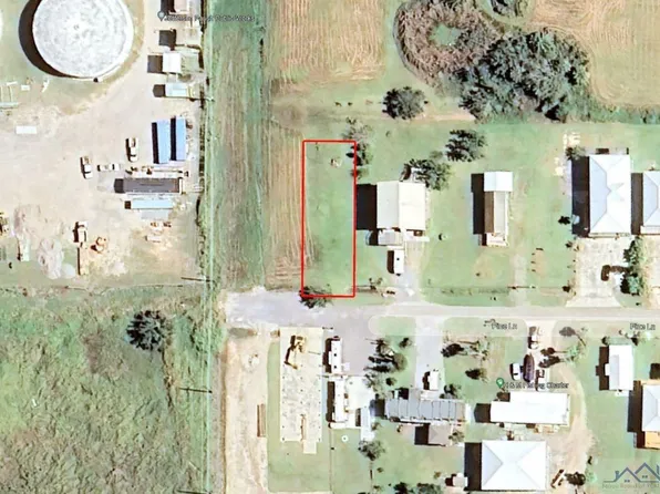 11 Pine Ln, Grand Isle, LA 70358