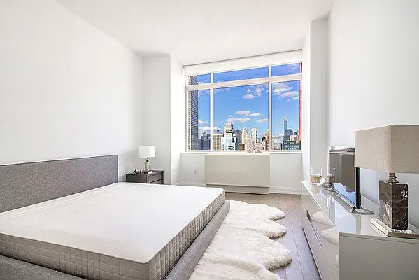 Rented by Mirador Real Estate | media 3