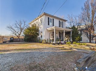 313 N Bridge St, Farmville, VA