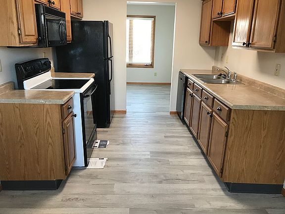 4th image of 2059 Westminster Ct