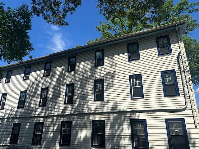166 East Ave #B