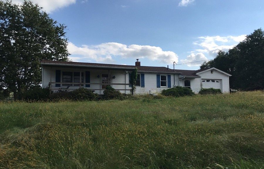 1st image of 52722 Summit Ave