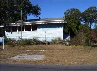 516 E Cooper Ave, Folly Beach, SC 29439
