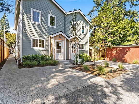 2nd image of 11714 26th Avenue NE