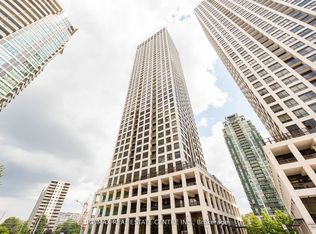 30 Elm Dr W #2506, Mississauga, ON L5B 0N6