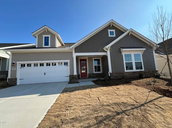 59 Firefly Ln, Fuquay Varina, NC 27526