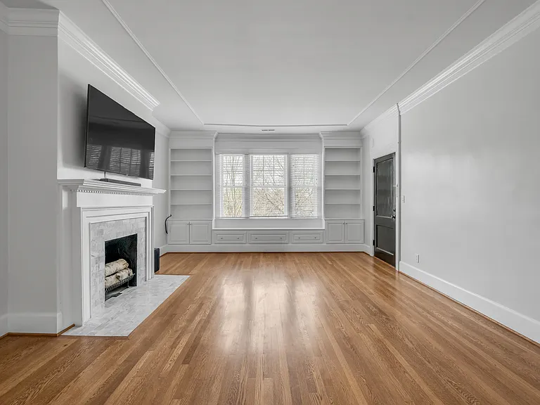1211 Richmond Rd — Photo 36