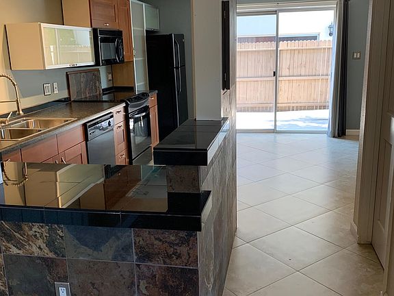 Kitchen/patio