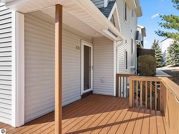 5th image of 4125 Sherwood Forest Dr