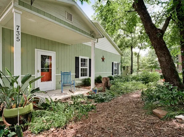 735 E Parks St, Prairie Grove, AR 72753