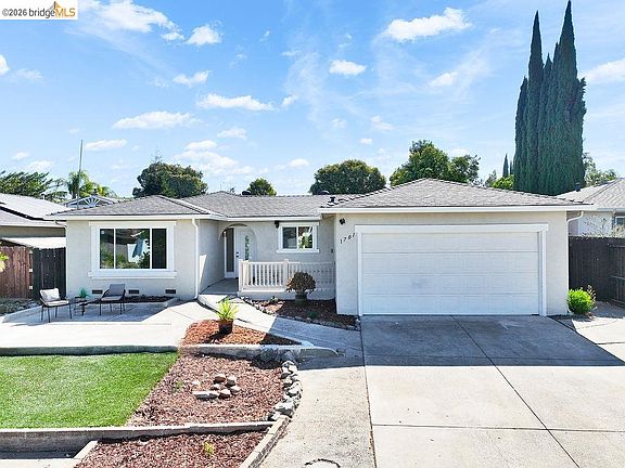 2nd image of 1701 Daisy Way