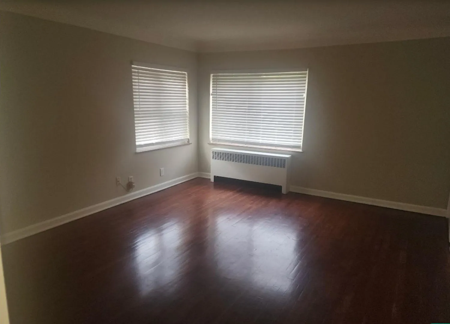 5009 Newfield Ave - Unit C — Photo 1