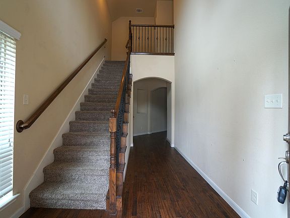 2nd image of 9912 Beaver Dam Ln