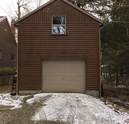 4th image of 9 Hemlock Rd