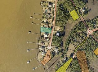 4520 Bayside Dr, Milton, FL 32583