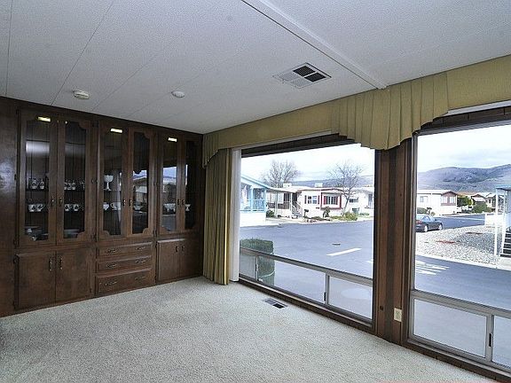 3rd image of 275 Burnett Ave Spc 21