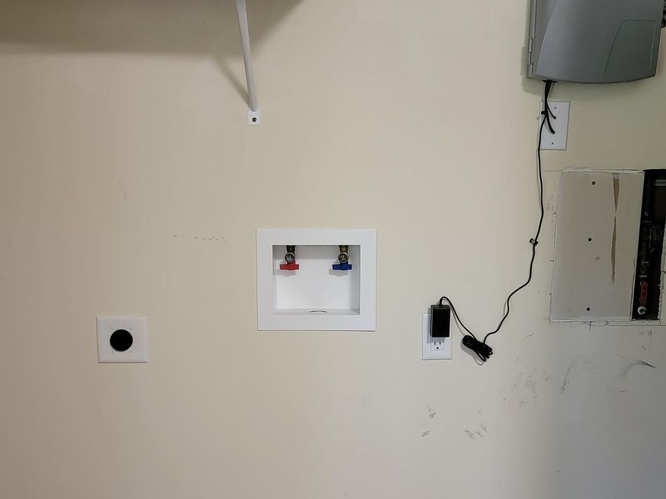 1st image of 1926 Orange Oak Ln #1