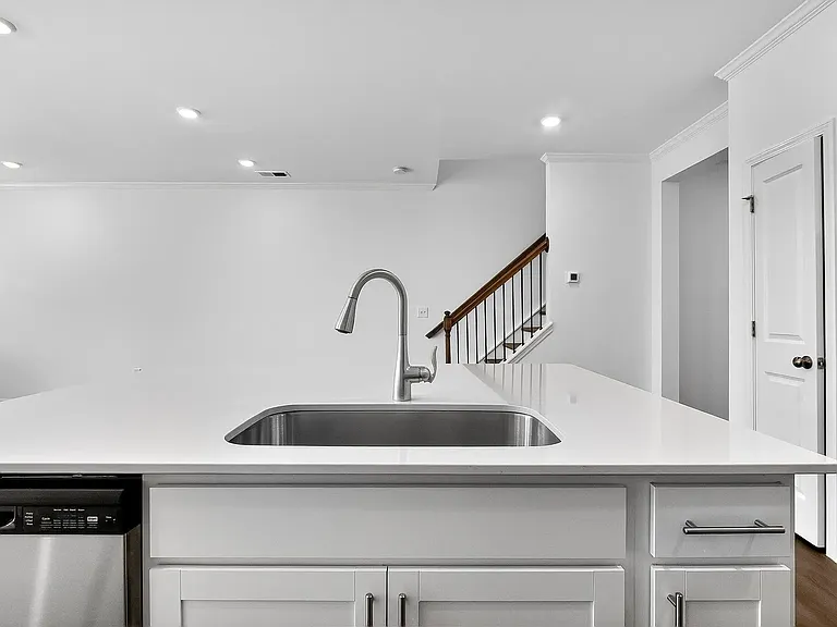 2934 Hickory Field Dr — Photo 16