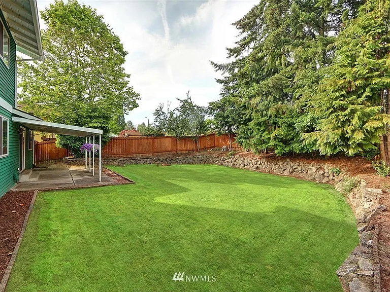 1606 Lake Youngs Way SE — Photo 15