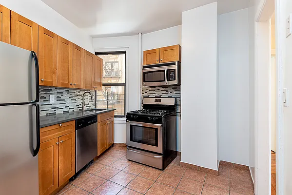 Rented by Edel Family Management | media 12