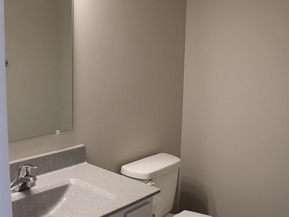 2nd image of 1800 SW 28th St